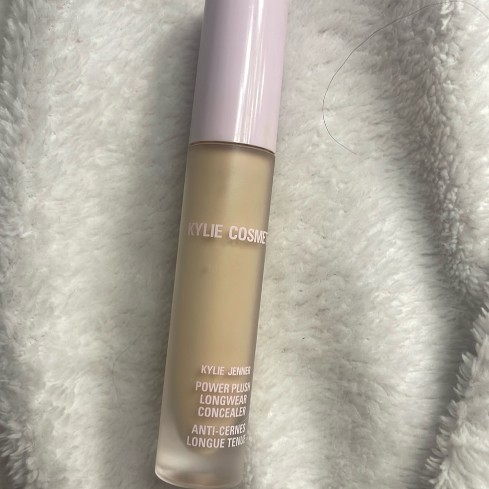 kylie cosmetics concealer